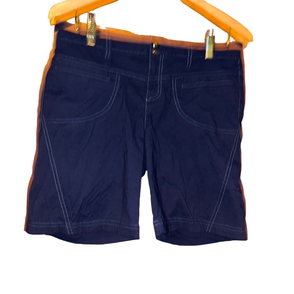Athleta Dipper Bermuda navy blue Shorts Size 8 Hiking Outdoor Casual Nylon